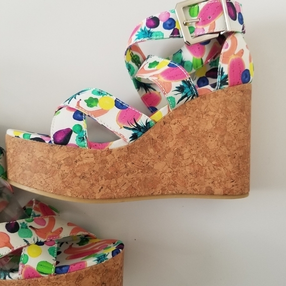 H&M Multicolor Wedge Cork Heel Sandals. - Picture 6 of 6
